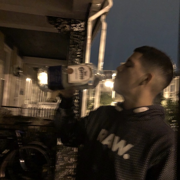 Meet your Posher, Chris - Picture 1 of 1